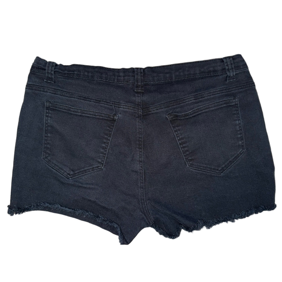 VENUS Black Jean Shorts - Picture 2 of 5
